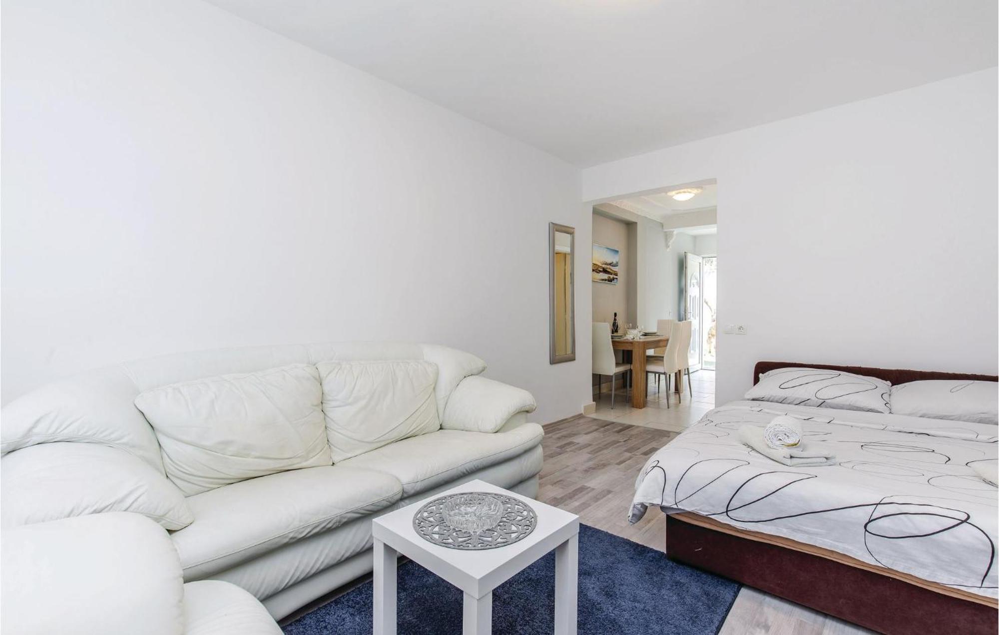 Stunning Apartment In Kostrena With Kitchen Eksteriør bilde