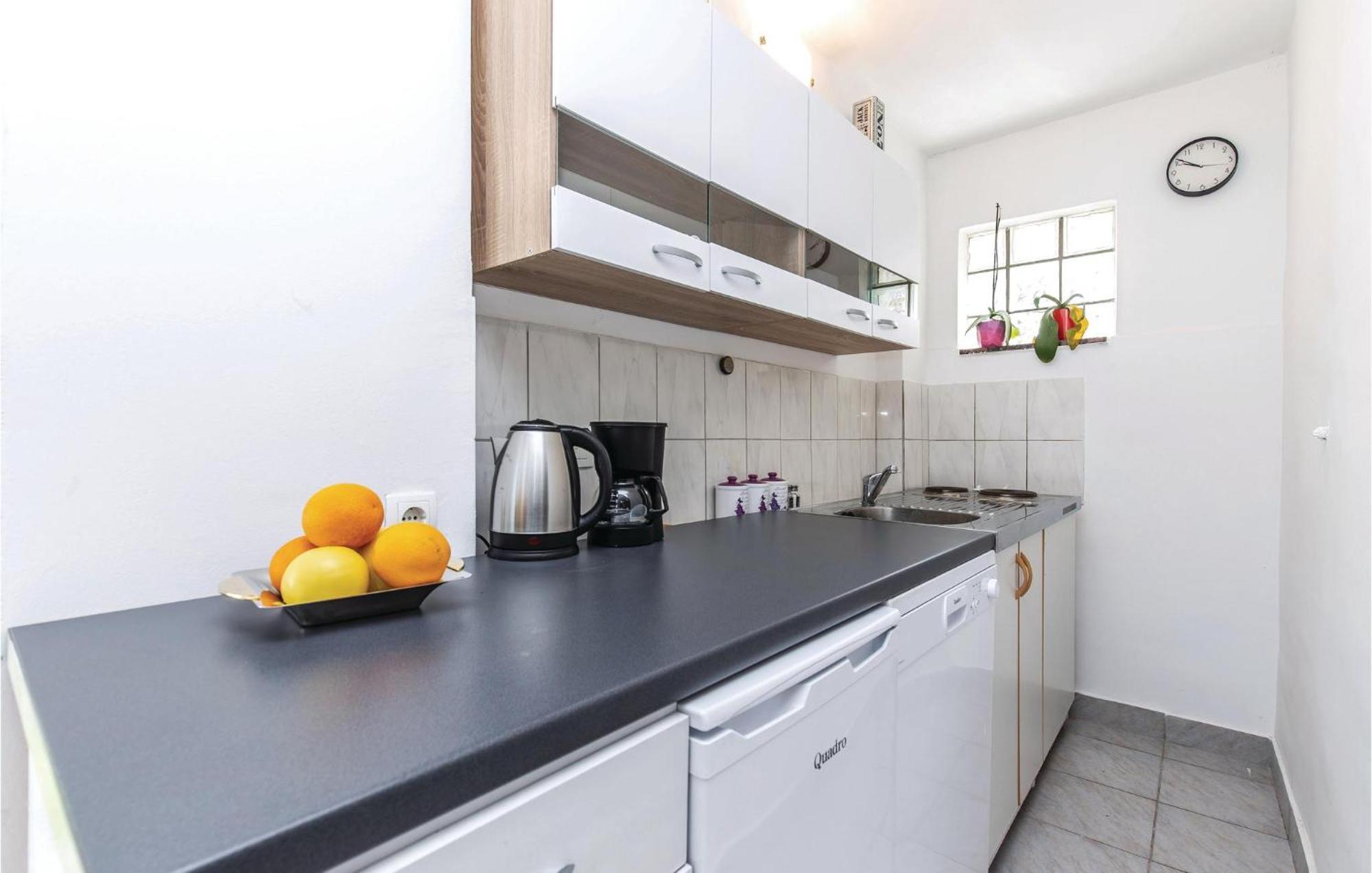 Stunning Apartment In Kostrena With Kitchen Eksteriør bilde